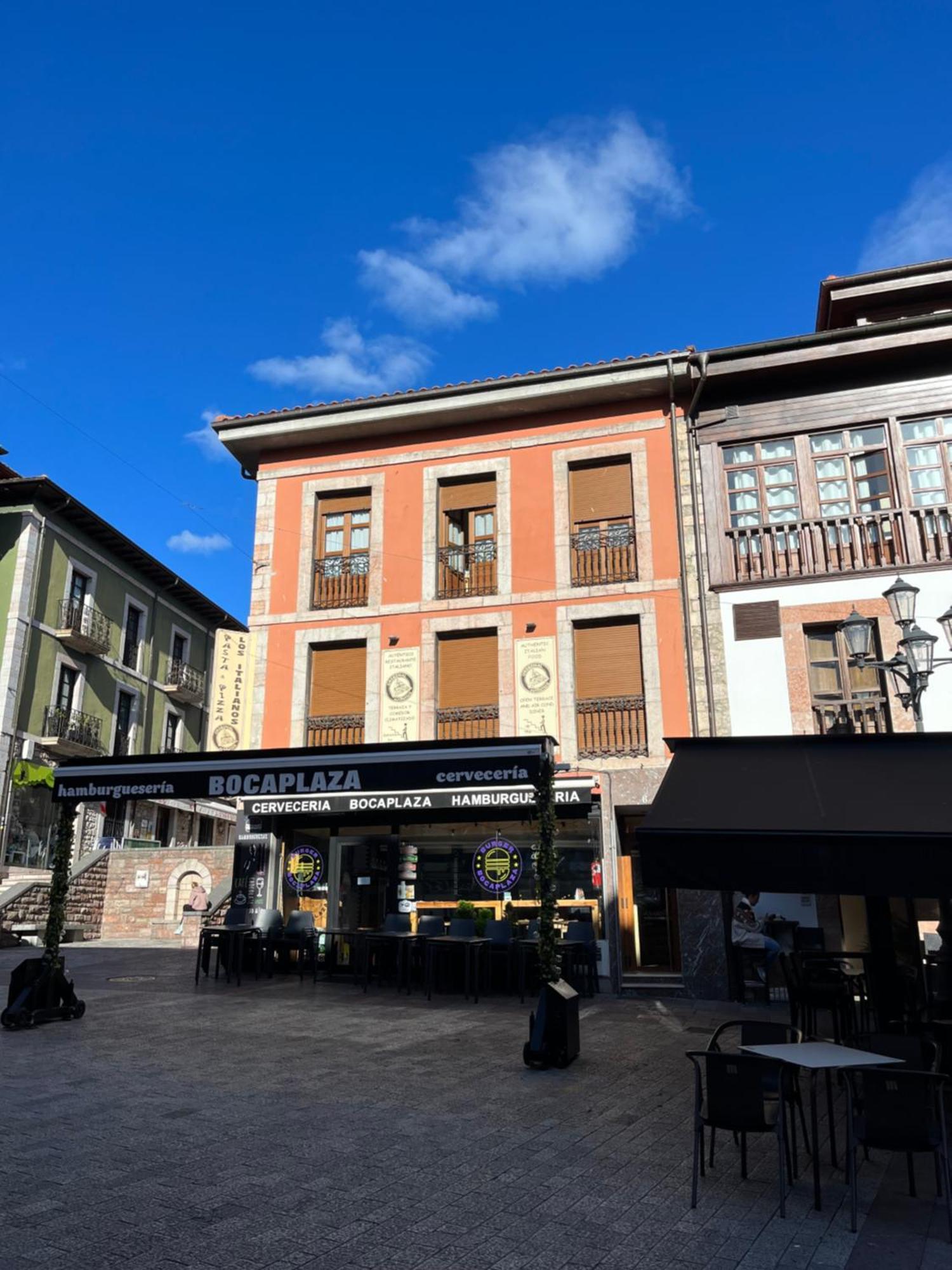 Apartamentosarturo Llanes Laplaza Atico Centrico Exteriér fotografie